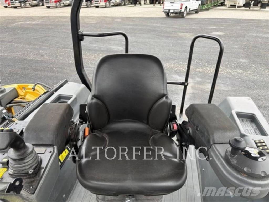 CAT CB13 Rodillos de doble tambor