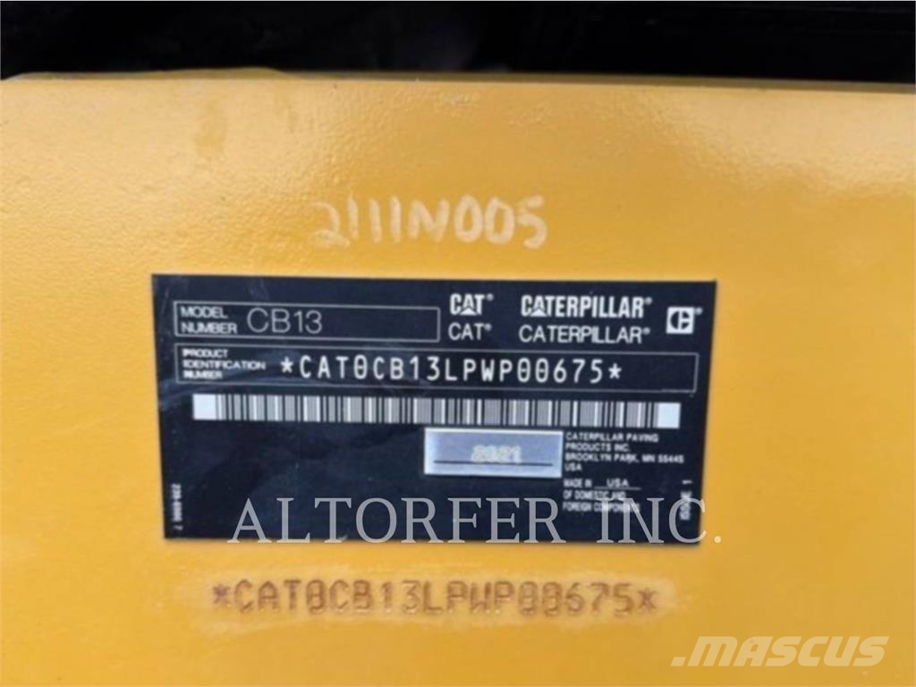 CAT CB13 Rodillos de doble tambor