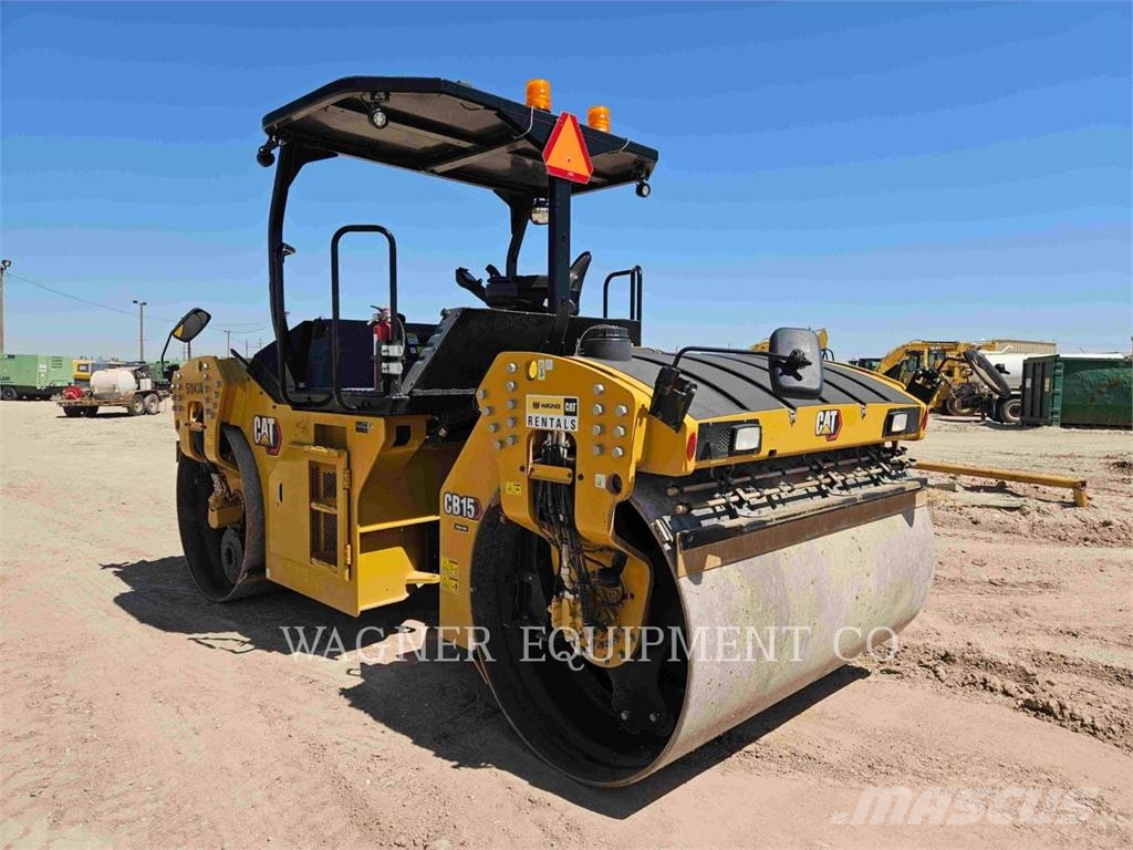 CAT CB15 Erdbauwalzen
