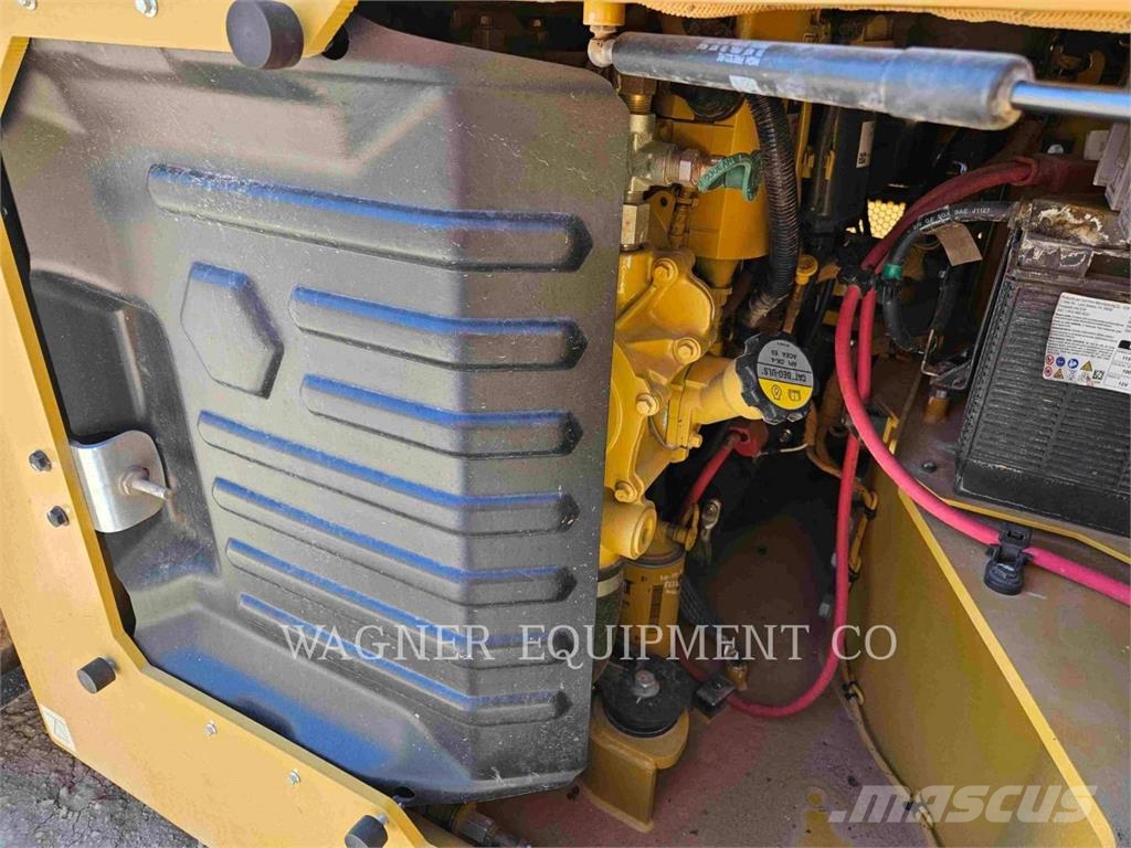 CAT CB15 Erdbauwalzen
