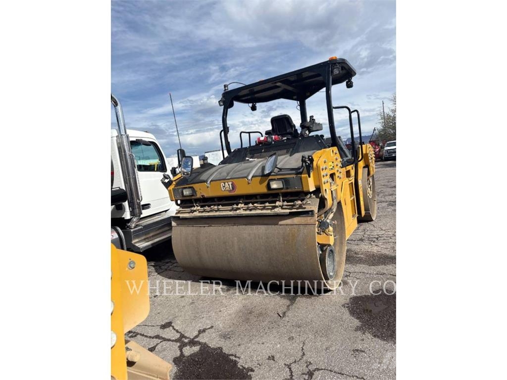 CAT CB15 CW VV مداحل ثنائية الاسطوانة