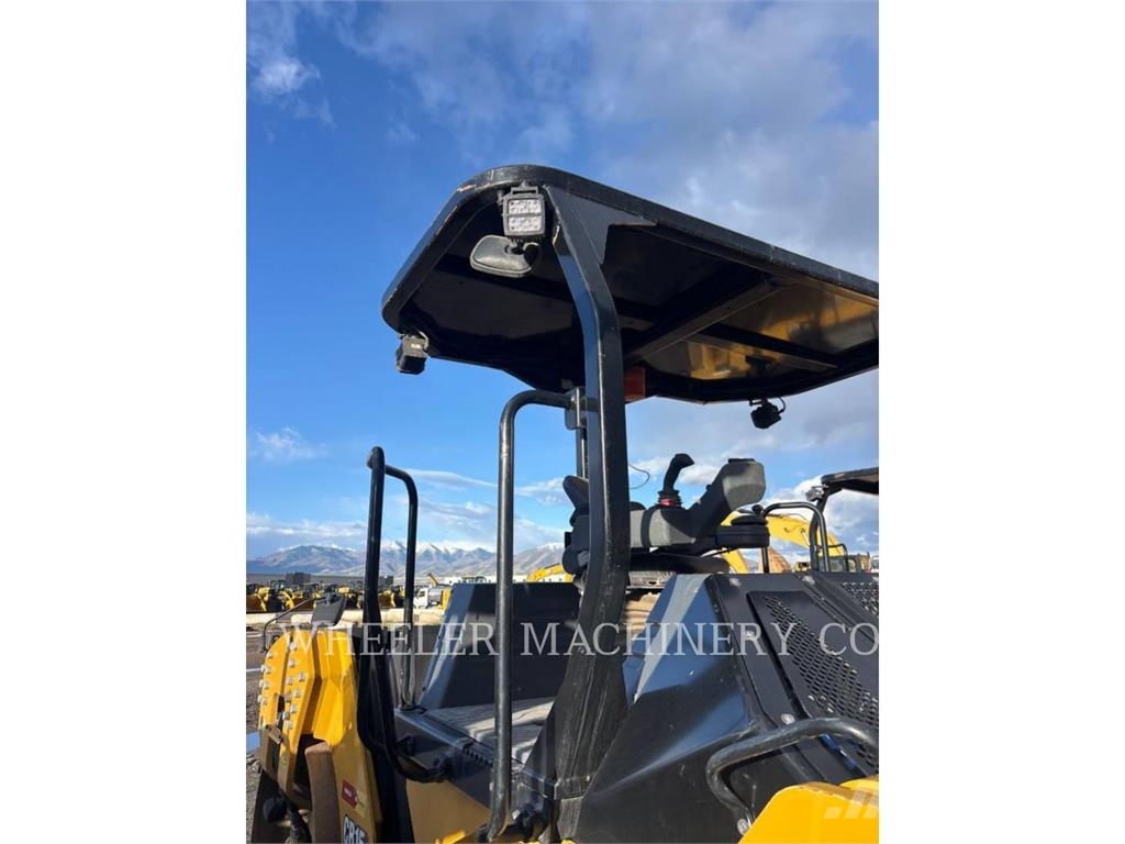 CAT CB15 CW VV Οδοστρωτήρες διπλού κυλίνδρου