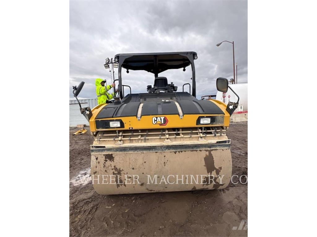 CAT CB15 CW VV مداحل ثنائية الاسطوانة