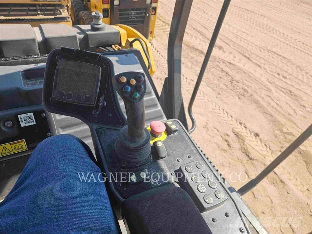 CAT CB16 Compactadoras de suelo