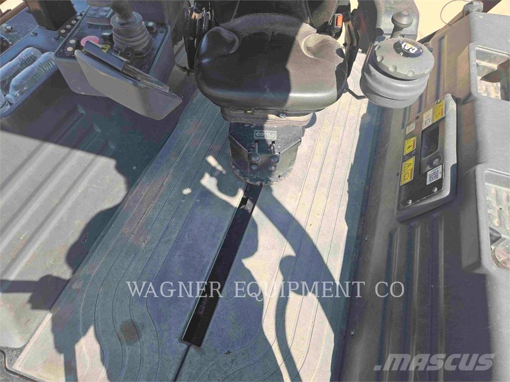 CAT CB16 Compactadoras de suelo
