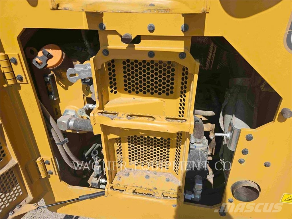 CAT CB16 Compactadoras de suelo