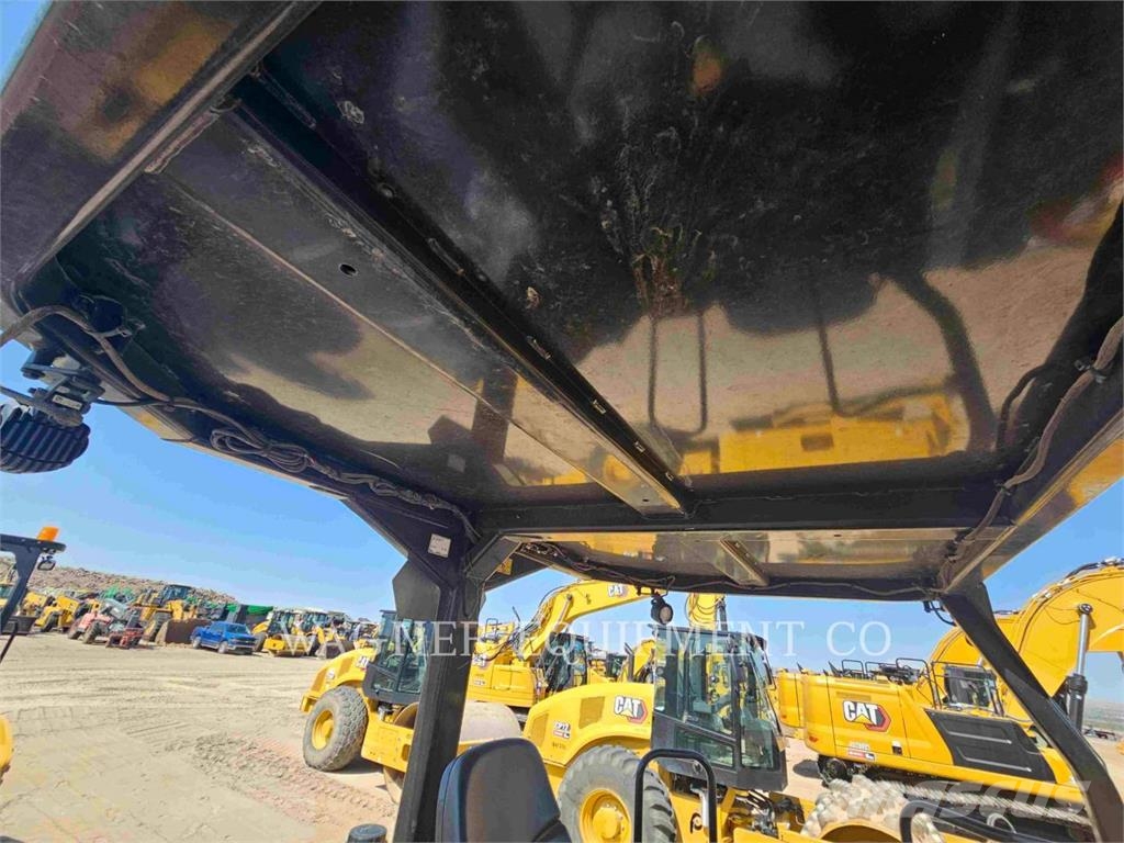 CAT CB16 Compactadoras de suelo