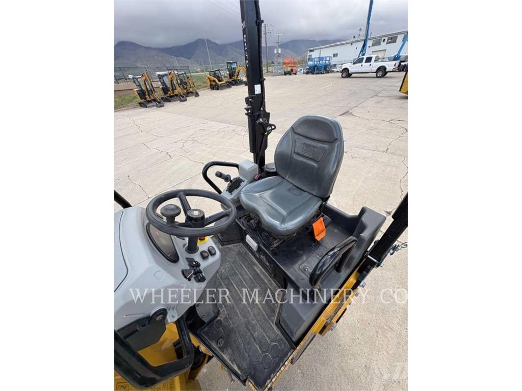 CAT CB2.5 GC Οδοστρωτήρες μονού κυλίνδρου