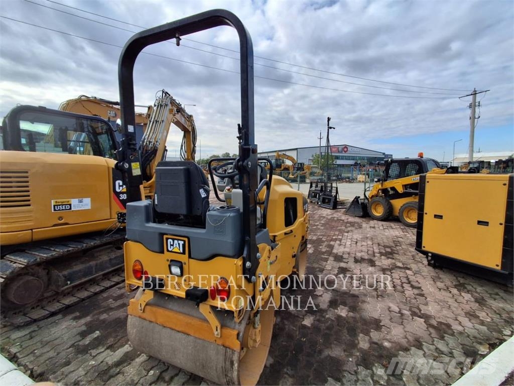 CAT CB2.5LRC Valjci sa duplim bubnjem