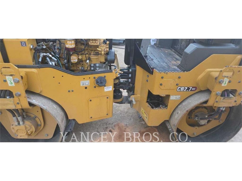 CAT CB2.7 Erdbauwalzen