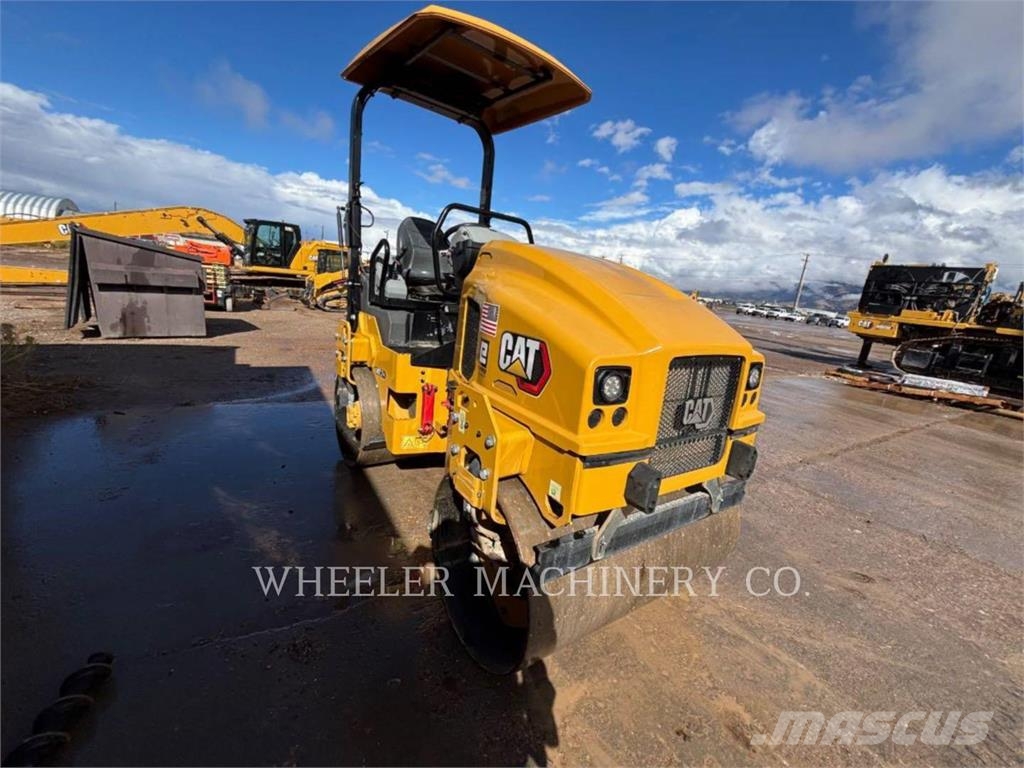 CAT CB2.7 Asfaltafwerkmachines