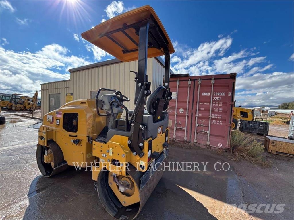 CAT CB2.7 Asfaltafwerkmachines