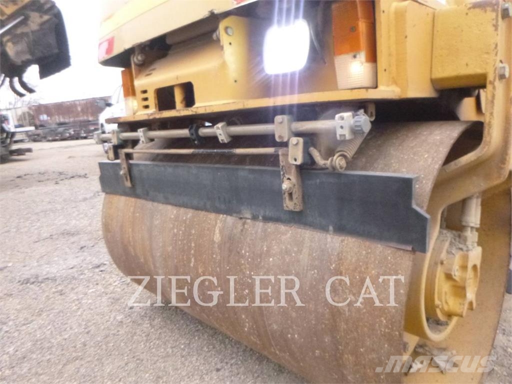 CAT CB24 ضاغطات التربة