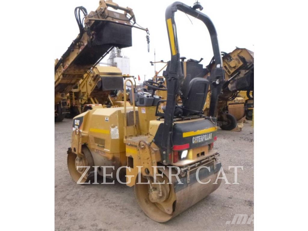 CAT CB24 ضاغطات التربة