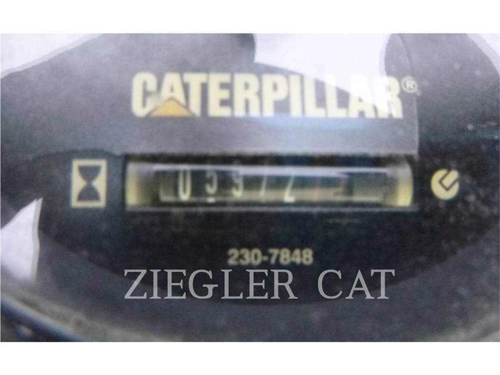 CAT CB24 ضاغطات التربة