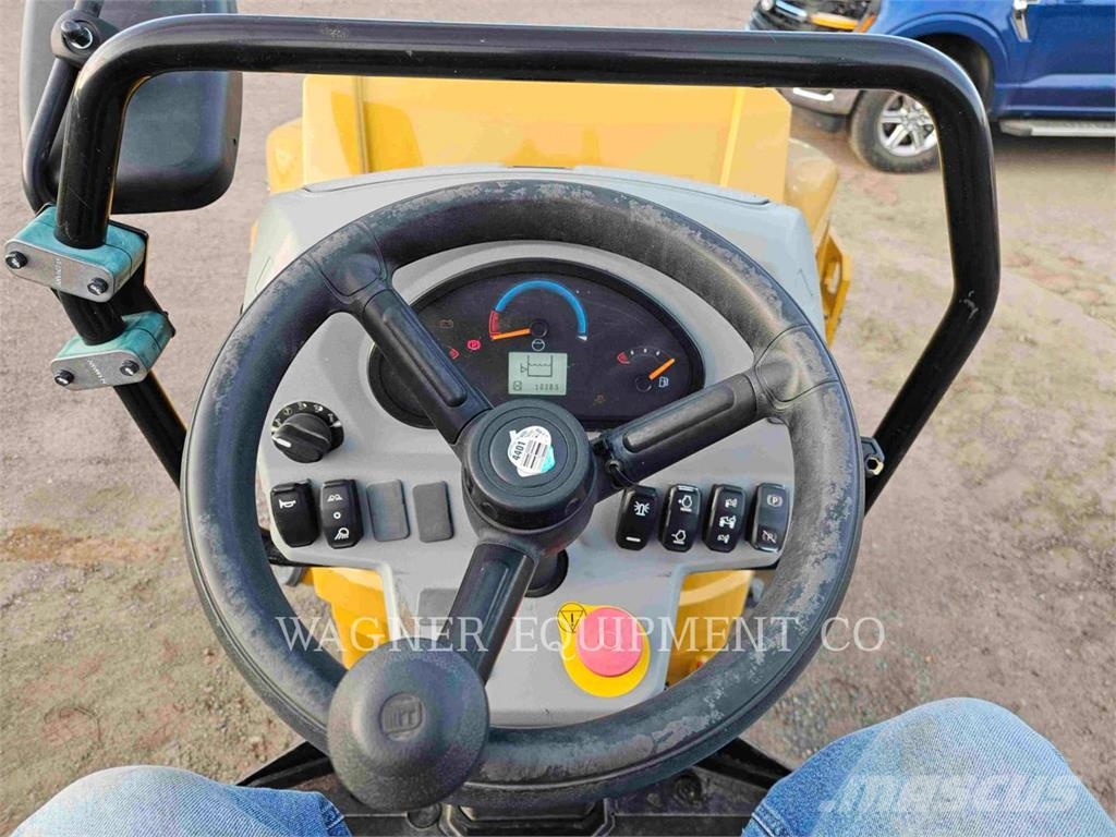 CAT CB4.0 Compactadoras de suelo