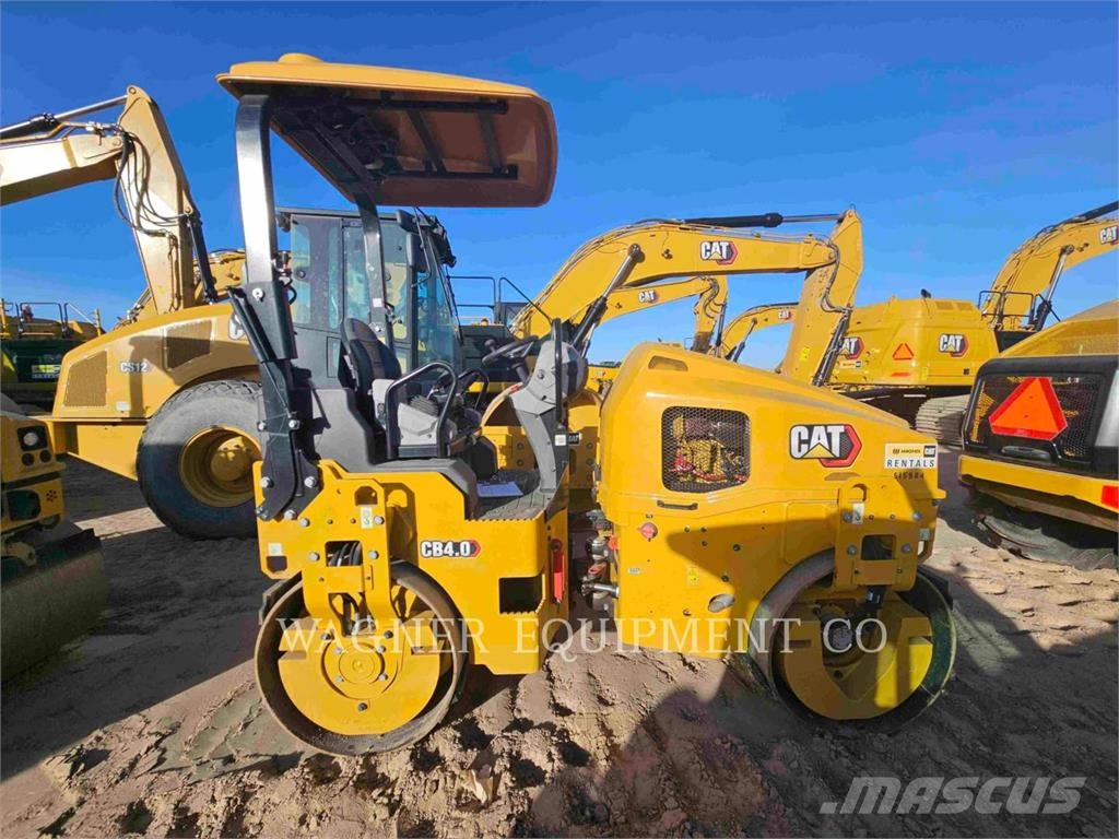 CAT CB4.0 Kompaktorji tal