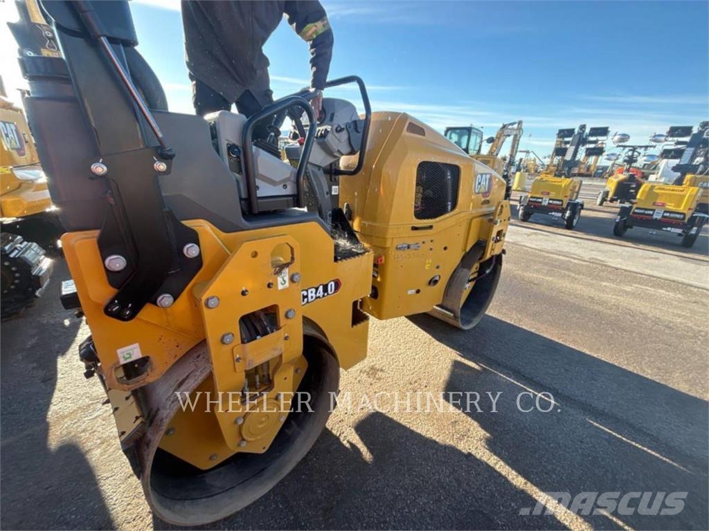 CAT CB4.0 Οδοστρωτήρες διπλού κυλίνδρου