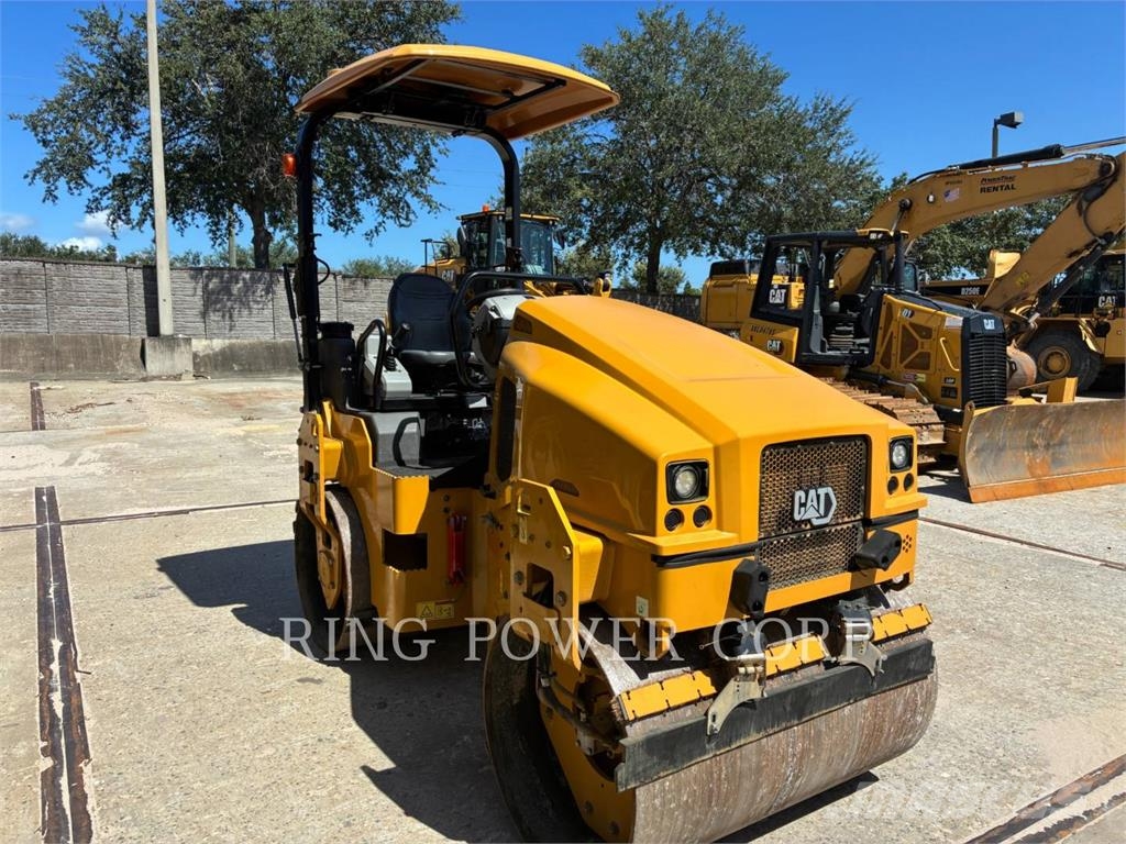 CAT CB4.0 Οδοστρωτήρες διπλού κυλίνδρου