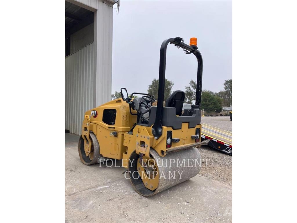 CAT CB4.0-03 Kompaktorji tal