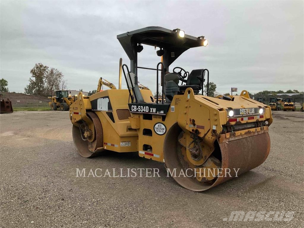 CAT CB534D XW Котки тротуарні