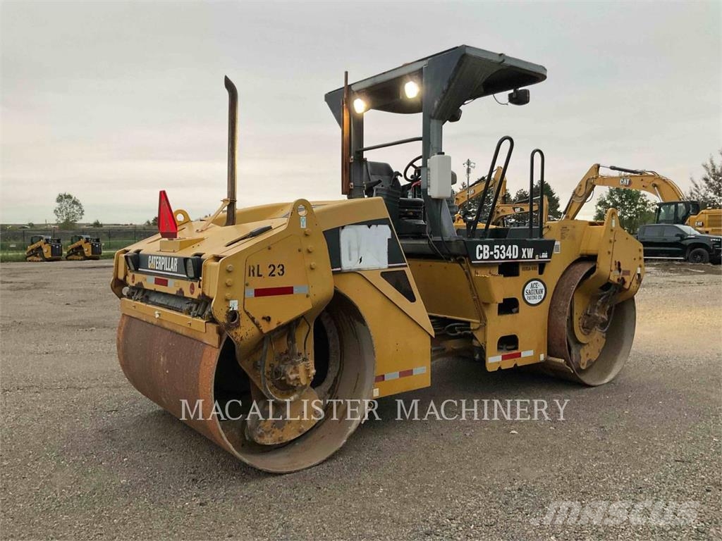 CAT CB534D XW Котки тротуарні