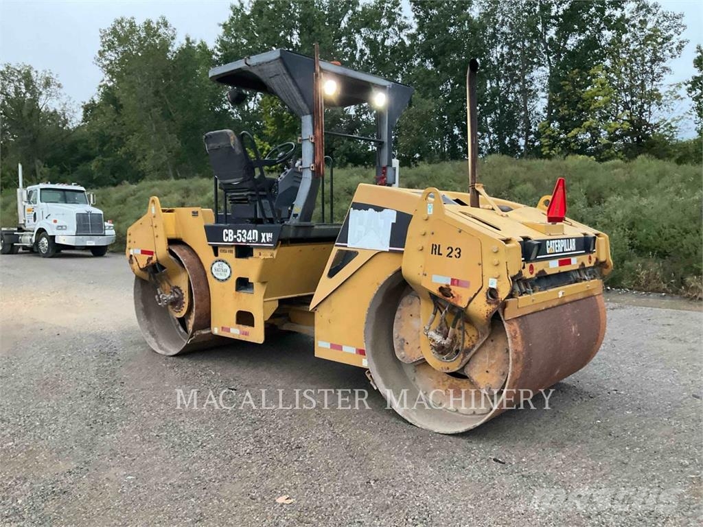 CAT CB534D XW Котки тротуарні