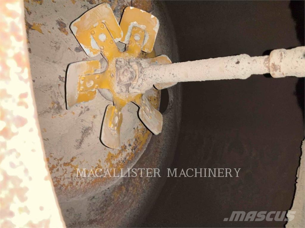 CAT CB534D XW Котки тротуарні