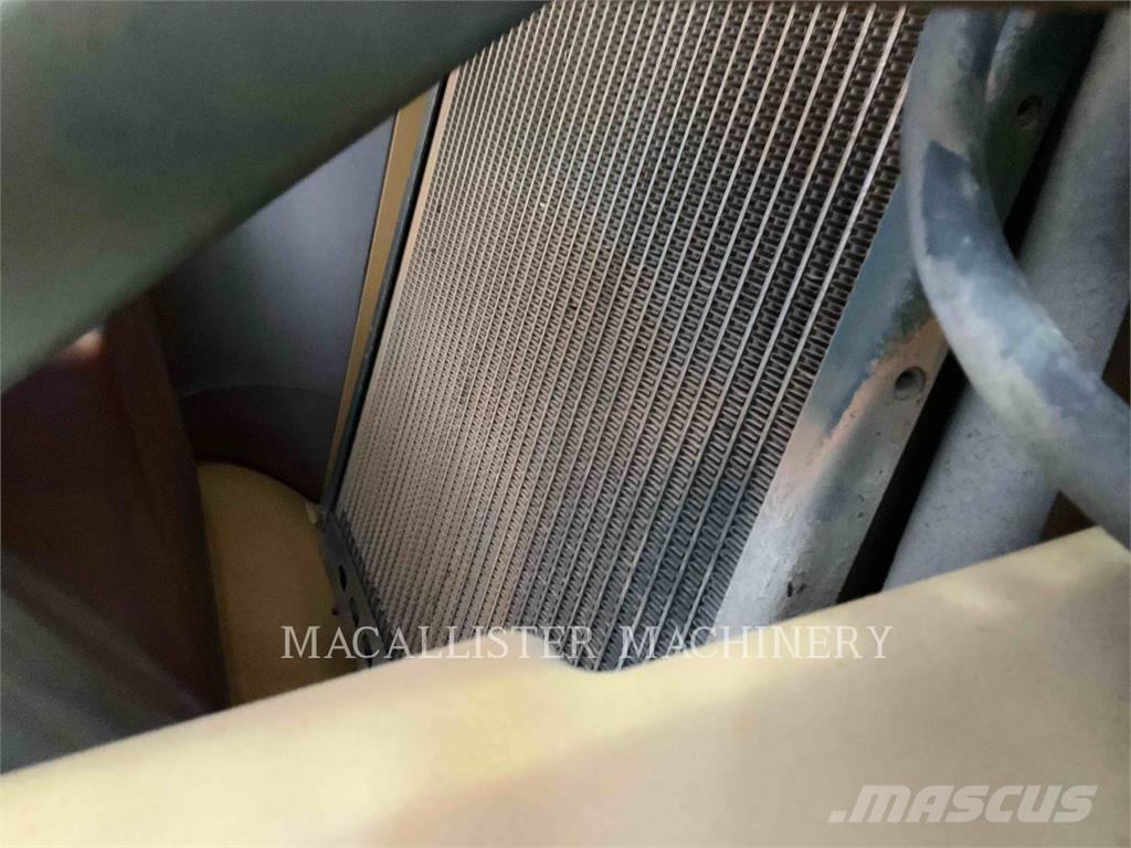 CAT CB534D XW Котки тротуарні