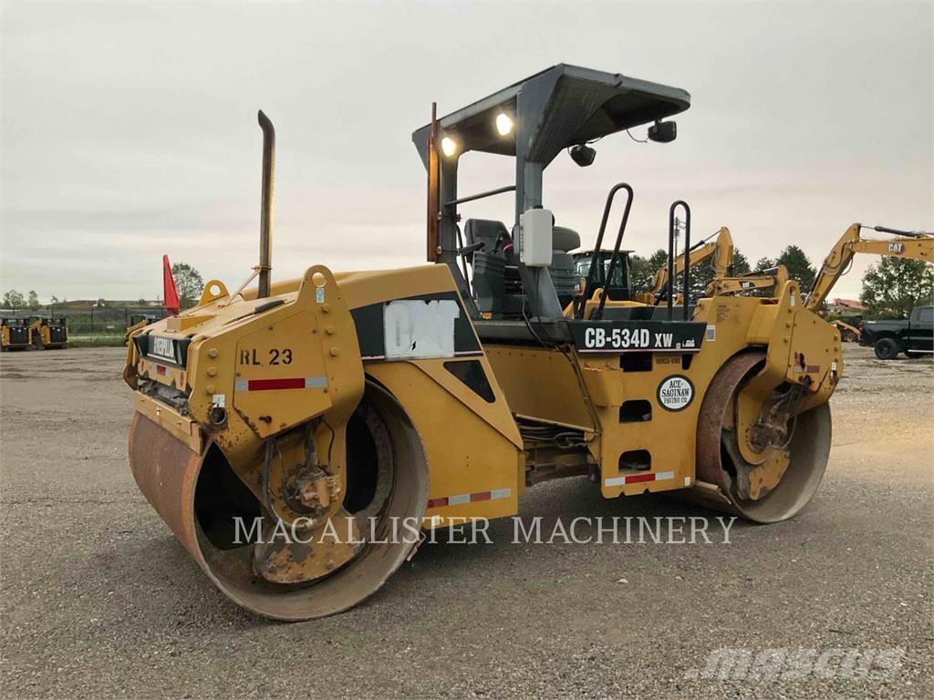 CAT CB534D XW Котки тротуарні