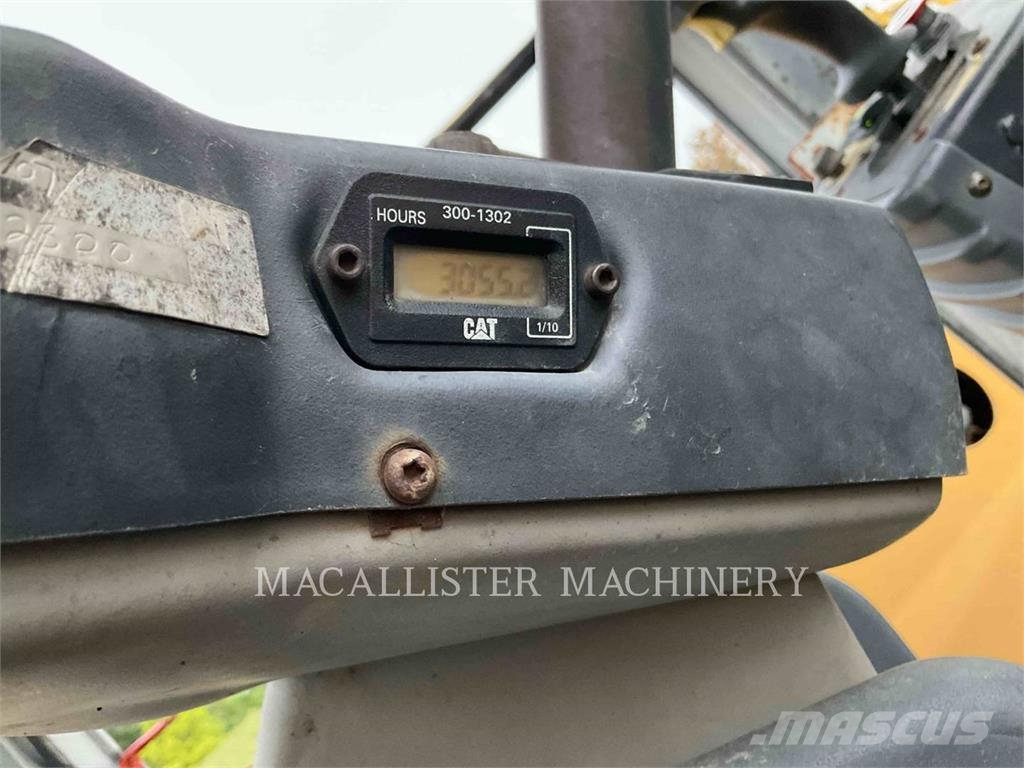 CAT CB534D XW Котки тротуарні