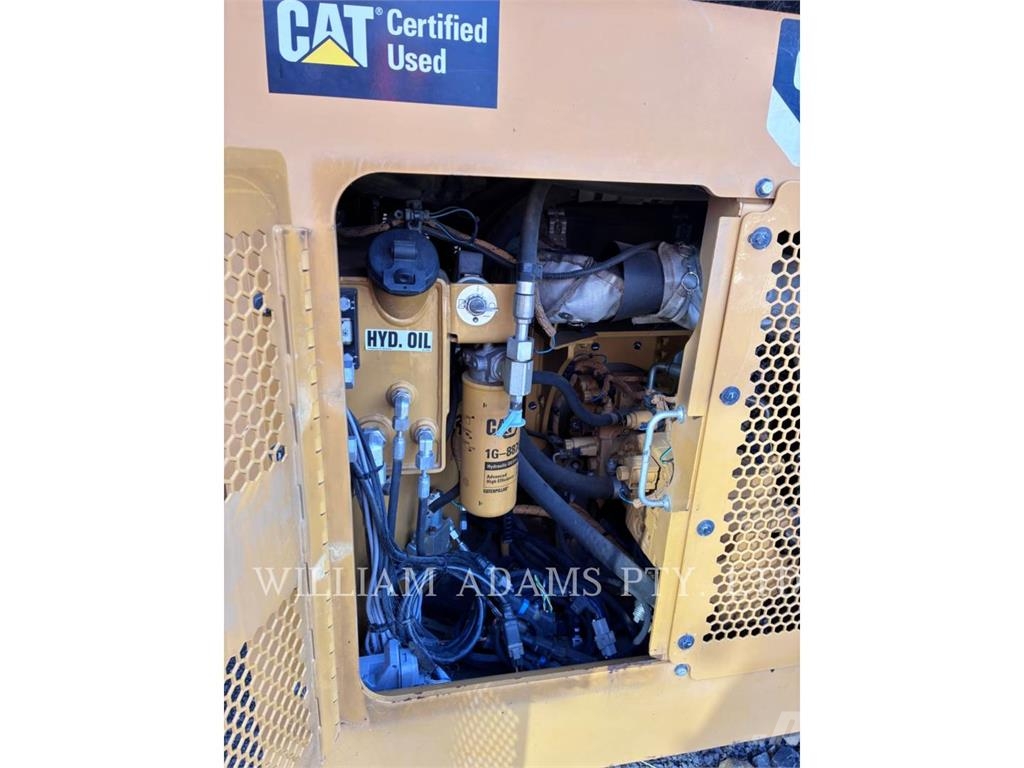 CAT CB54B Augsnes blīvētāji