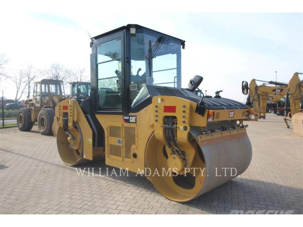 CAT CB54B Jordkompaktorer