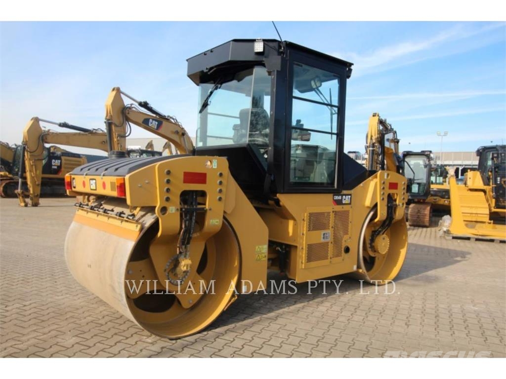CAT CB54B Jordkompaktorer