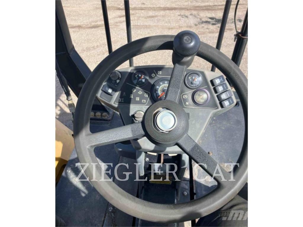 CAT CB64 Compactadoras de suelo