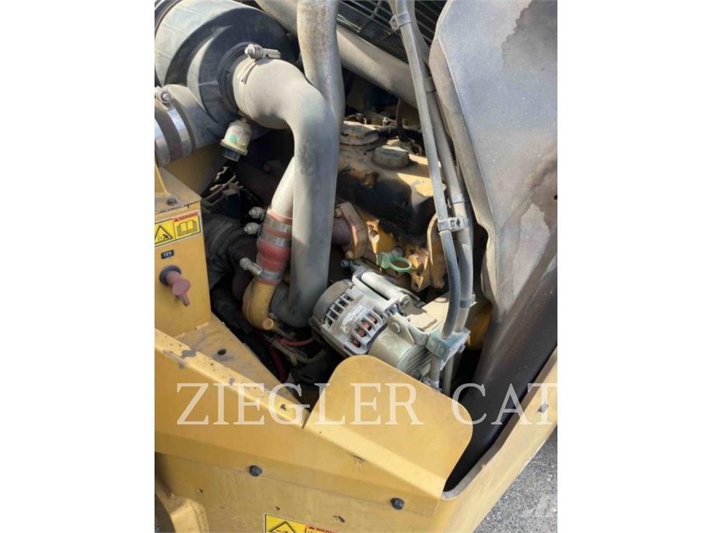 CAT CB64 Compactadoras de suelo