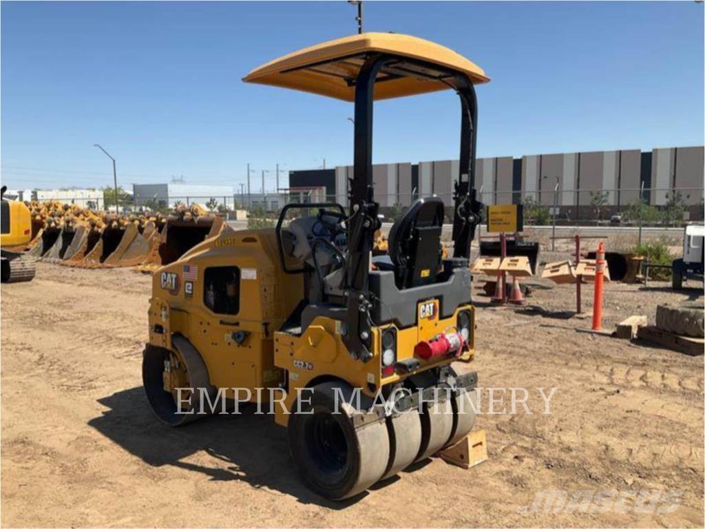 CAT CC2.7GC-03 Rodillos de doble tambor