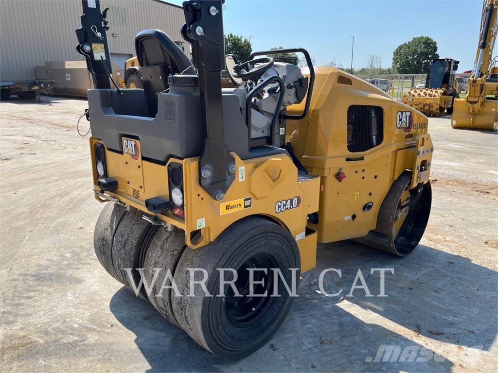 CAT CC4.0 Kompaktorji tal