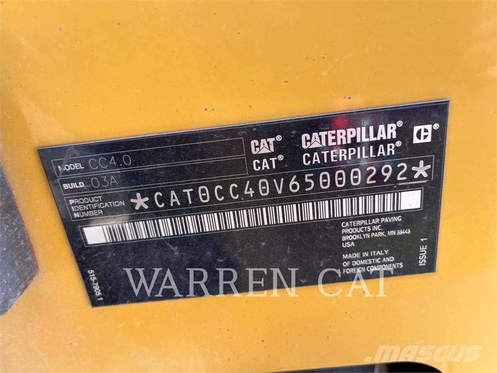 CAT CC4.0 Kompaktorji tal
