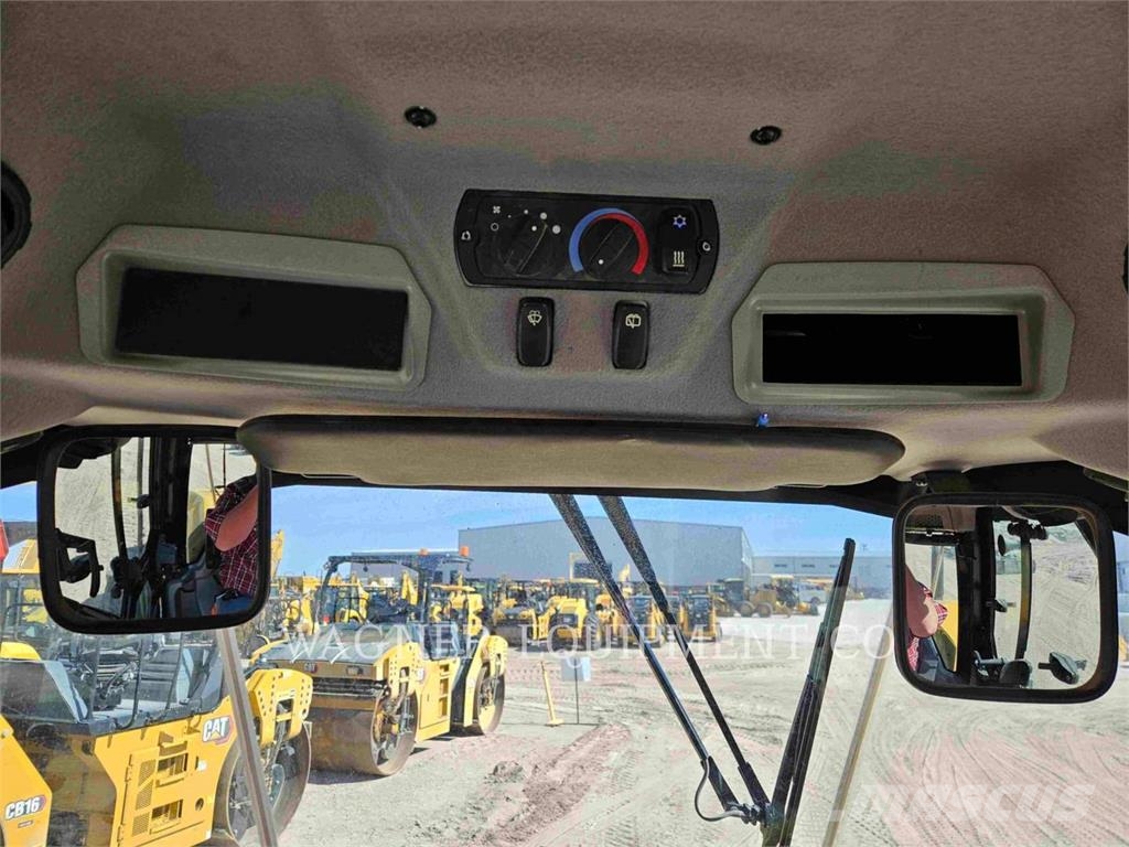CAT CP13GC ضاغطات التربة