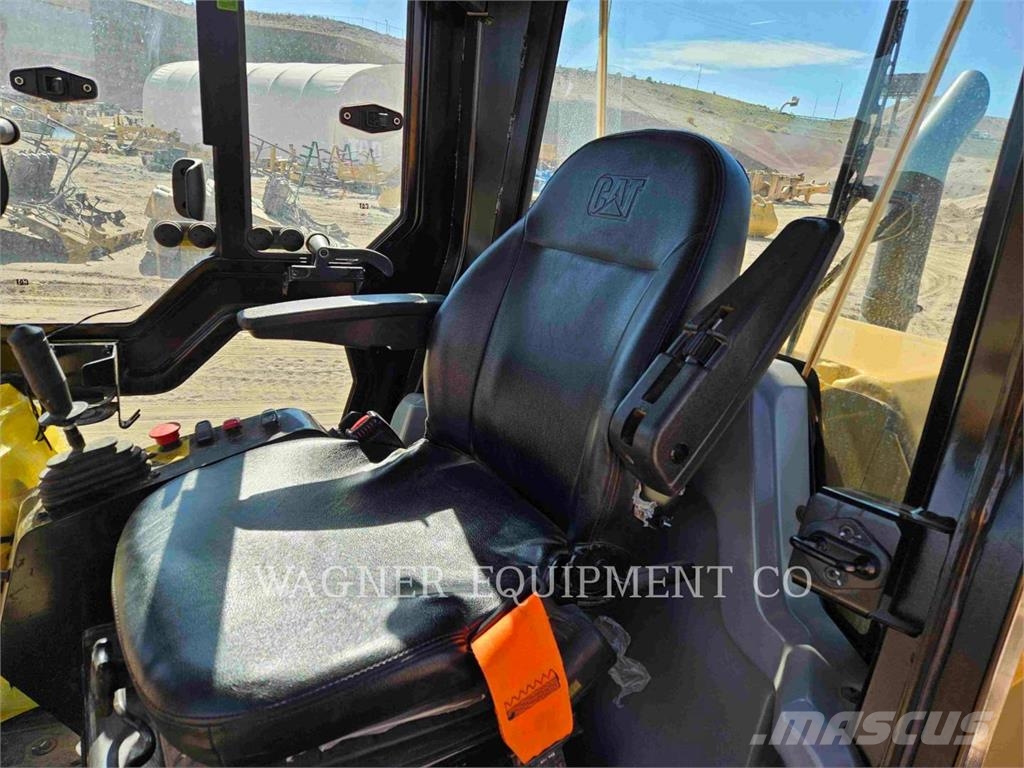 CAT CP13GC ضاغطات التربة