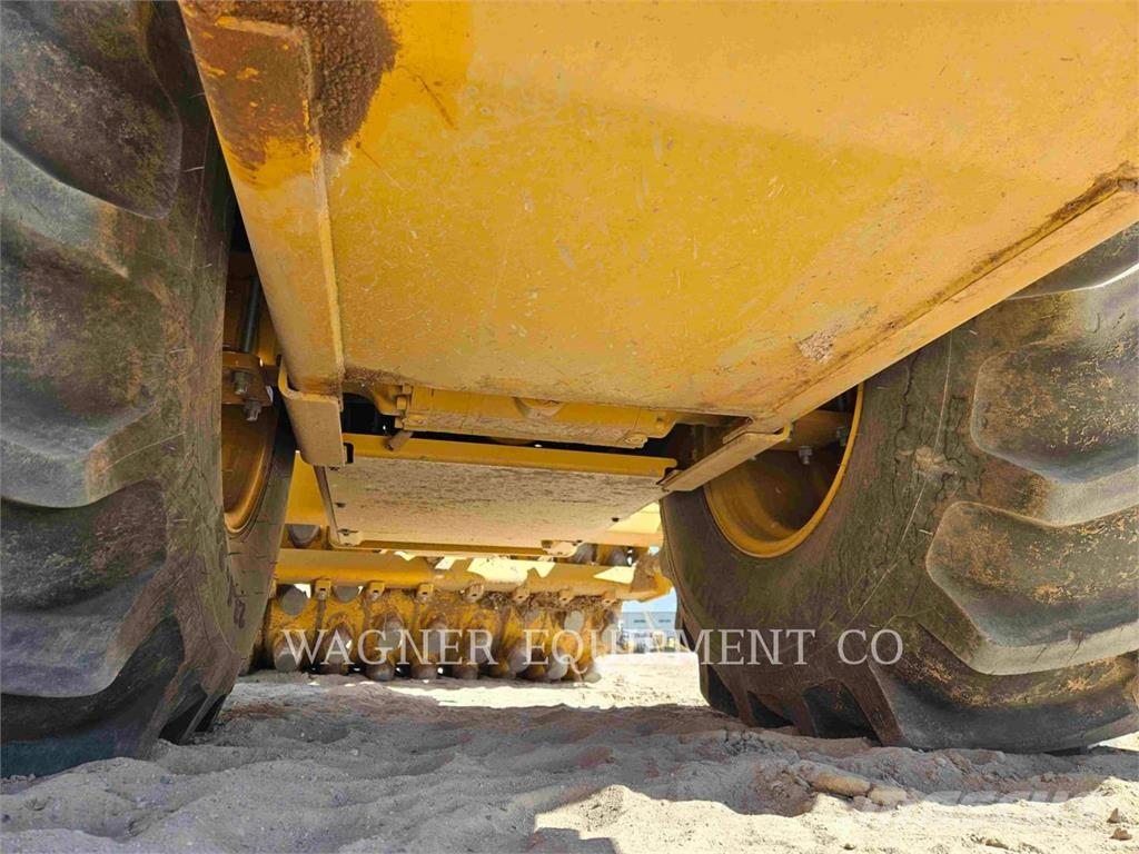 CAT CP13GC ضاغطات التربة