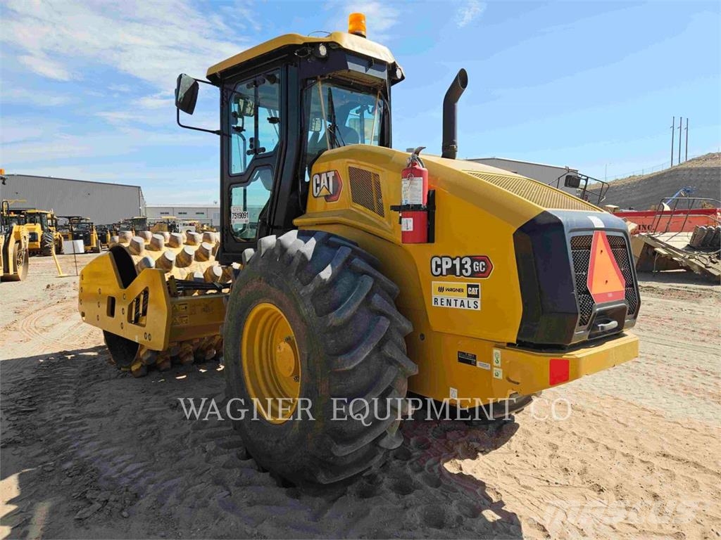 CAT CP13GC ضاغطات التربة