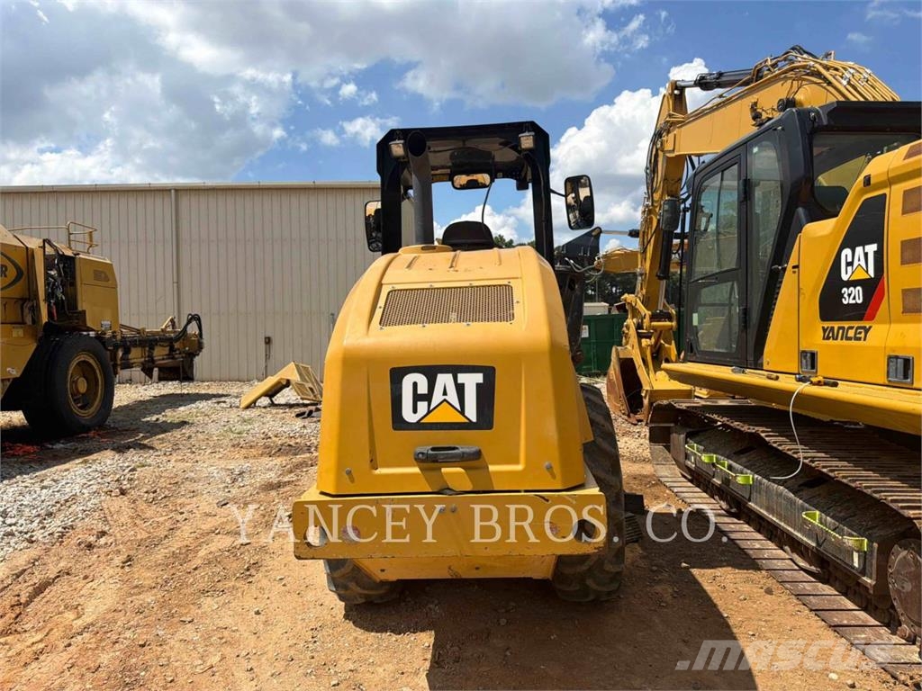 CAT CP44B Kompaktorji tal