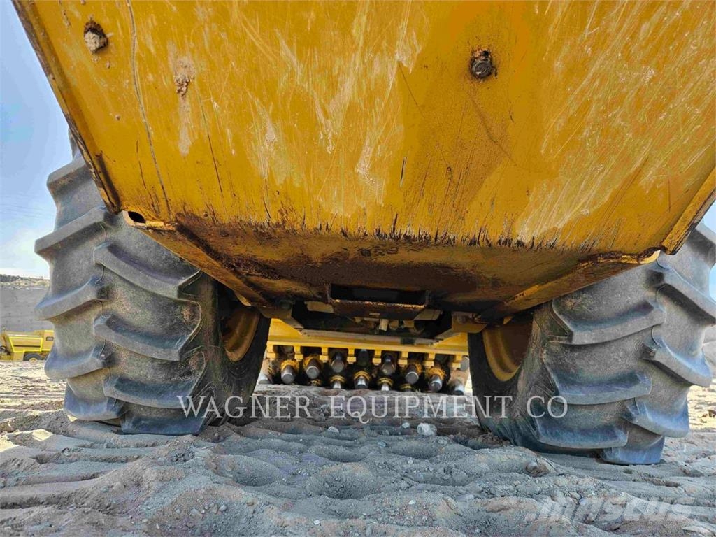 CAT CP44B Compactadoras de suelo