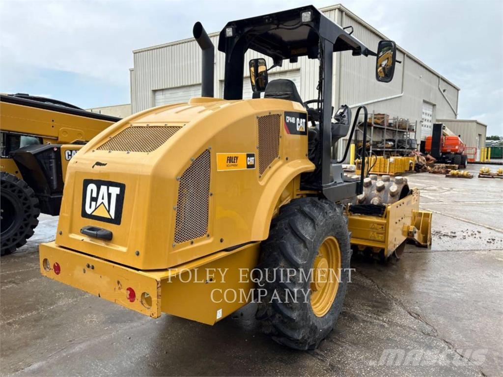 CAT CP44BO Kompaktorji tal