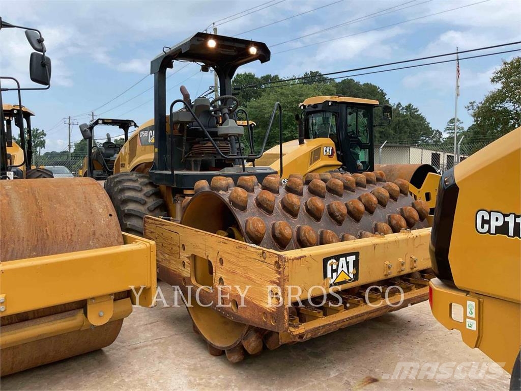 CAT CP56 土壤壓實機
