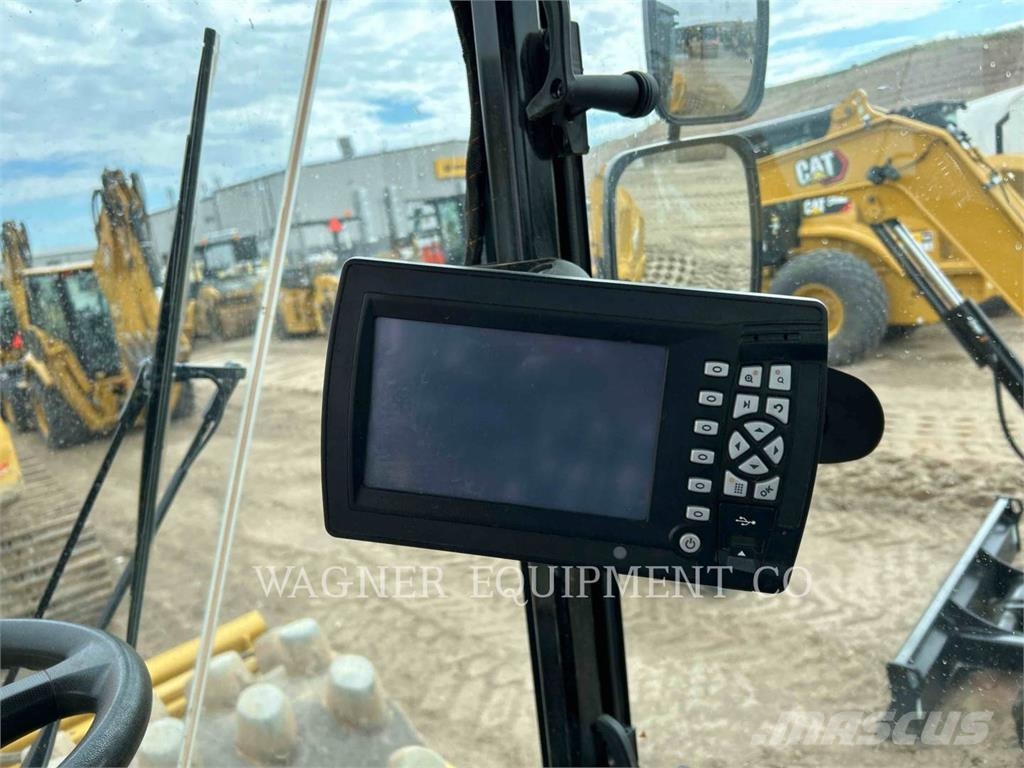 CAT CP56B Compactadoras de suelo