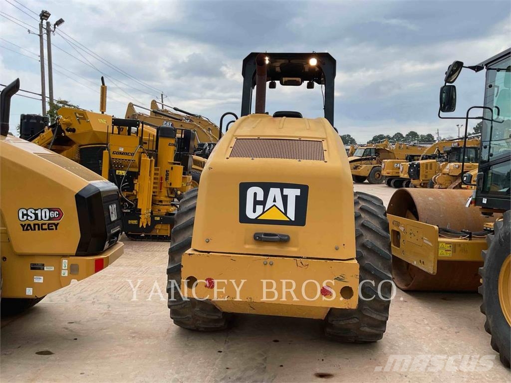 CAT CP56B Zemin sıkıştırma makineleri