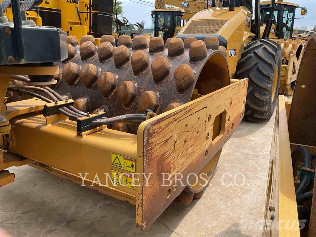 CAT CP56B Zemin sıkıştırma makineleri